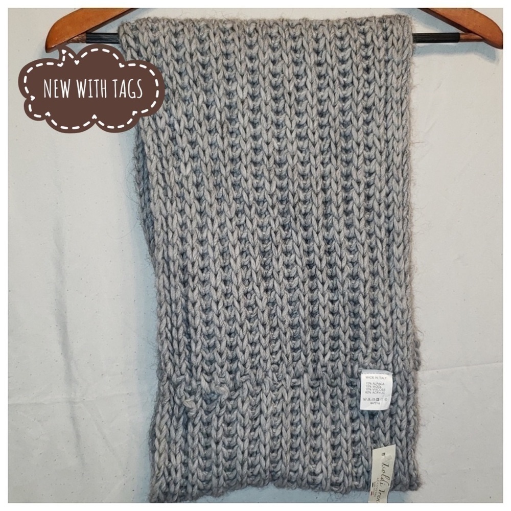 Italian Made Gray Adult Unisex Acrylic, Alpaca, Wool. Viscose Blend Scarf.
